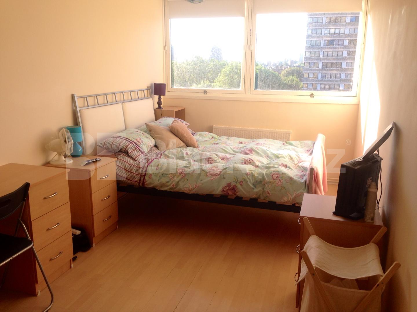 			3 Bedroom, 1 bath, 1 reception Apartment			 Cranmer House, Surrey Lane, Battersea Park 